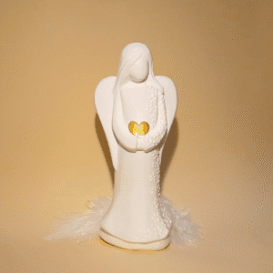 Engel mit feine weiße Blüten