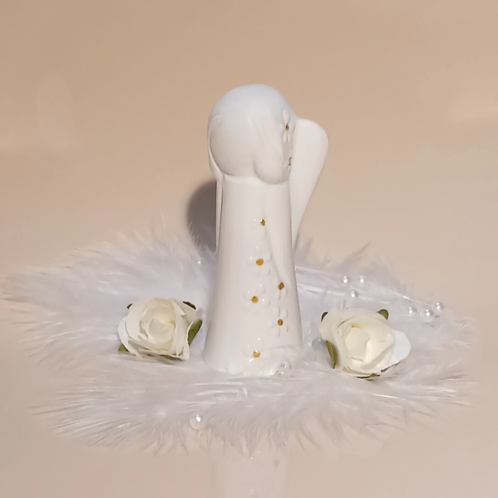 Schutzengel mit Blümchen im Haar
